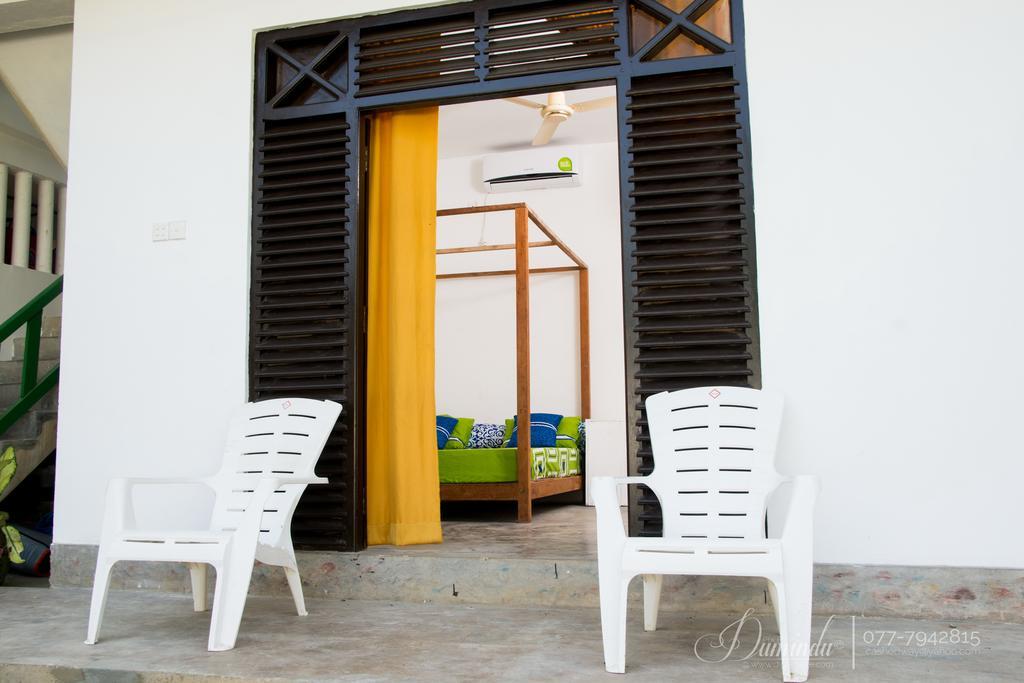 Cheeky Monkey Surf Camp Otel Weligama Dış mekan fotoğraf