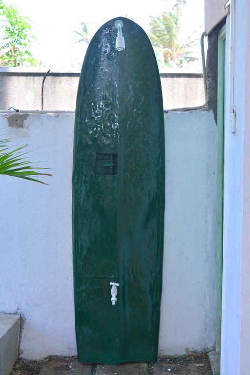 Cheeky Monkey Surf Camp Otel Weligama Dış mekan fotoğraf